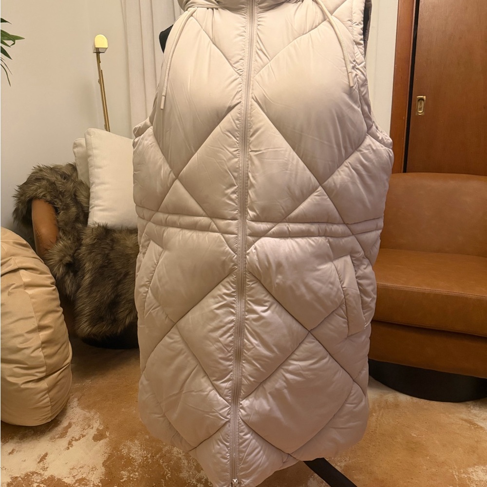 Falls Creek Women's Light Beige Puffer Vest